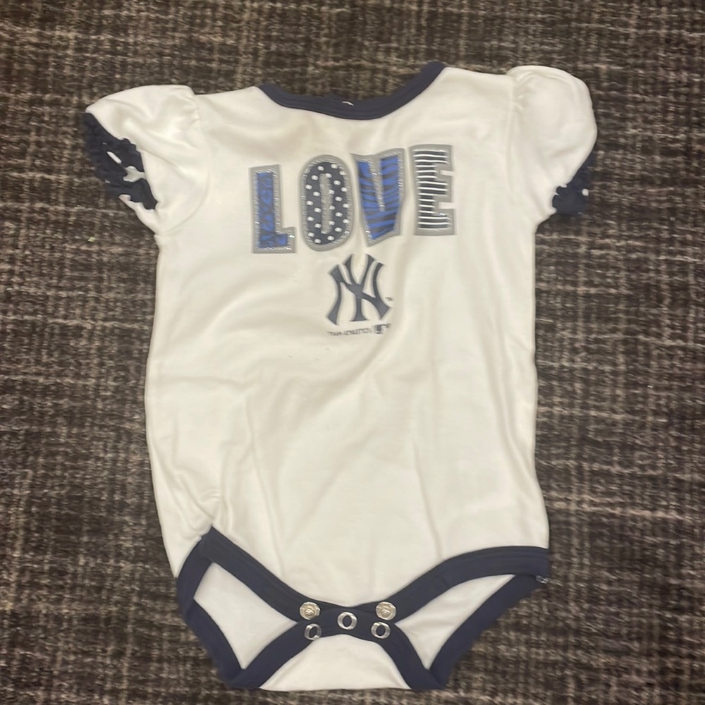 MLB Genuine Yankees “Love” Onesie